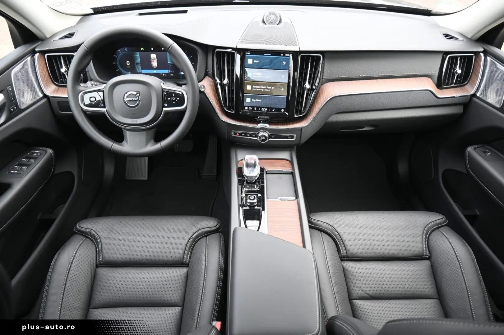 VOLVO XC60 B4D AWD Ultimate Dark STDHZG B&W LUFT ACC
