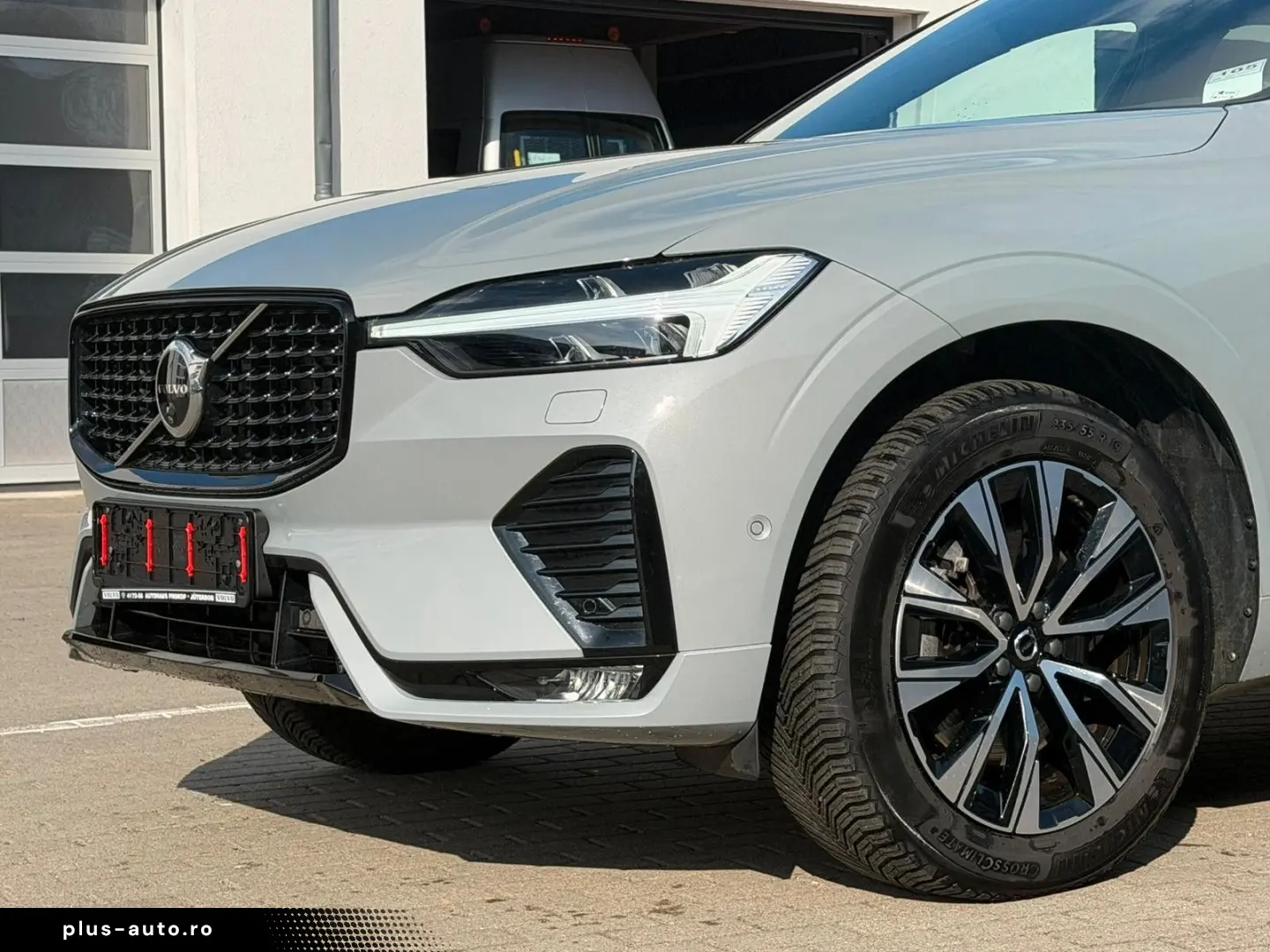 VOLVO XC60 B4D AWD Plus Dark STDHZG 360 ACC