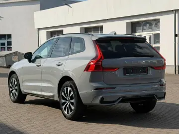 VOLVO XC60 B4D AWD Plus Dark STDHZG 360 ACC