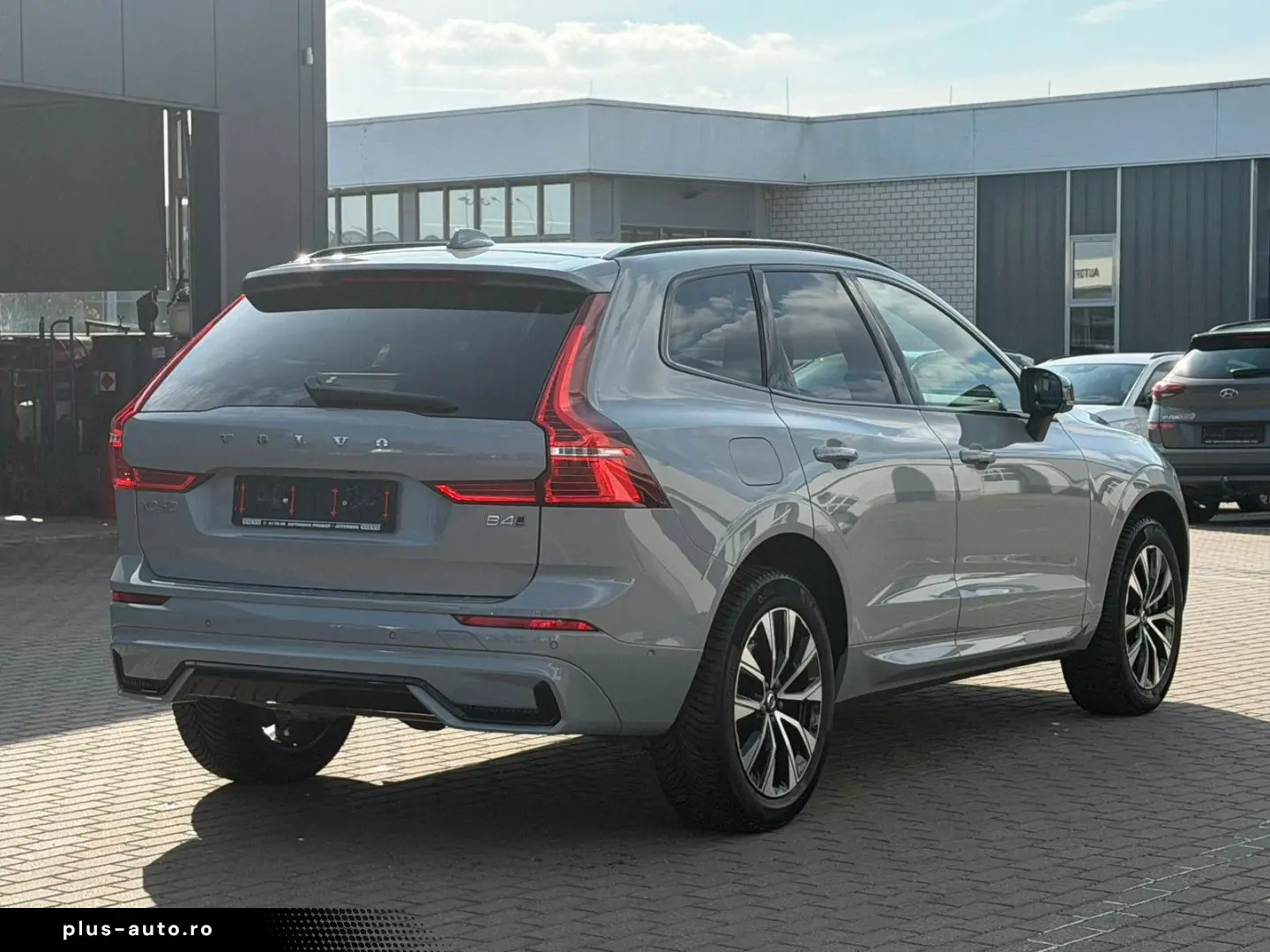 VOLVO XC60 B4D AWD Plus Dark STDHZG 360 ACC