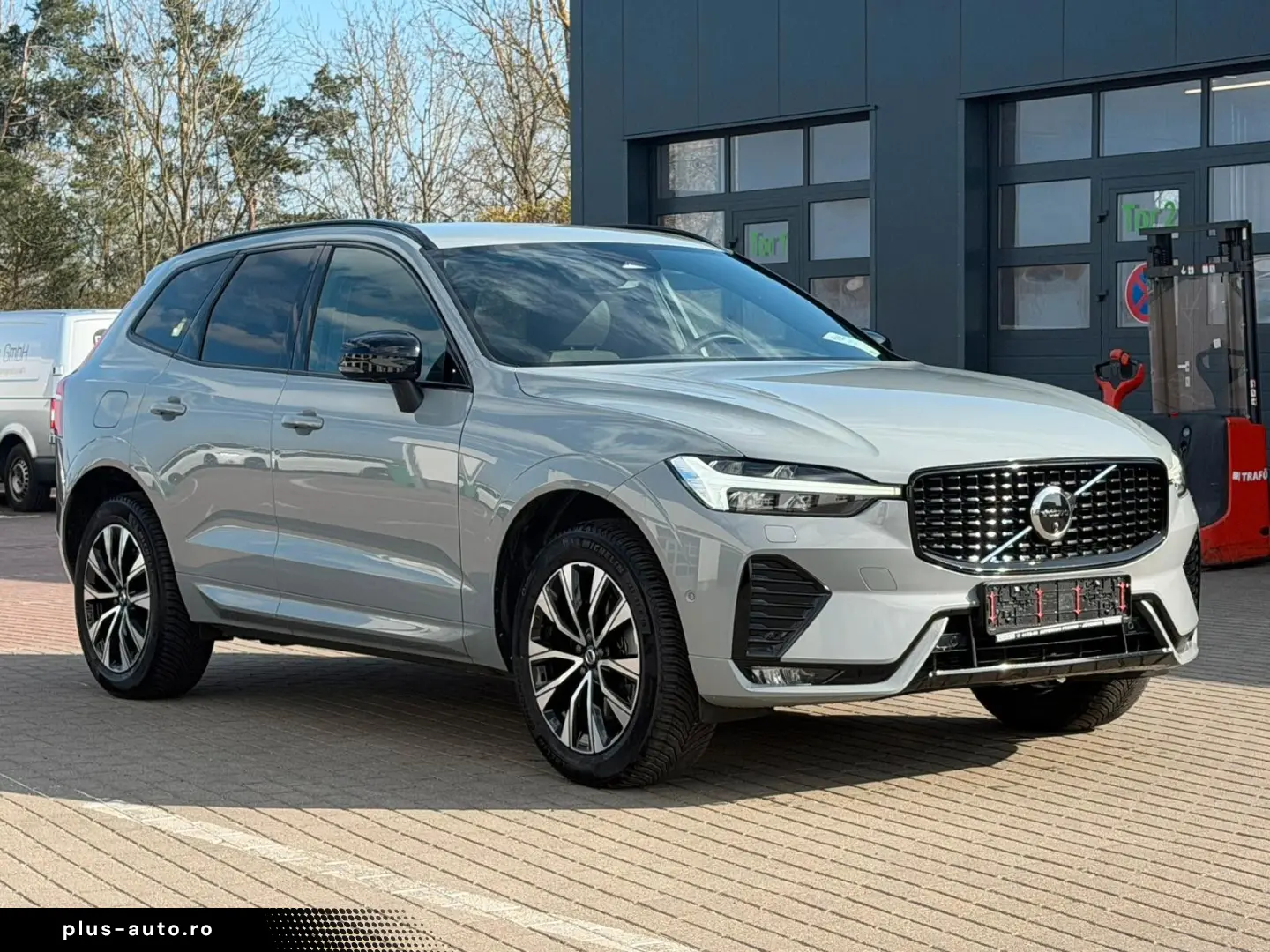 VOLVO XC60 B4D AWD Plus Dark STDHZG 360 ACC