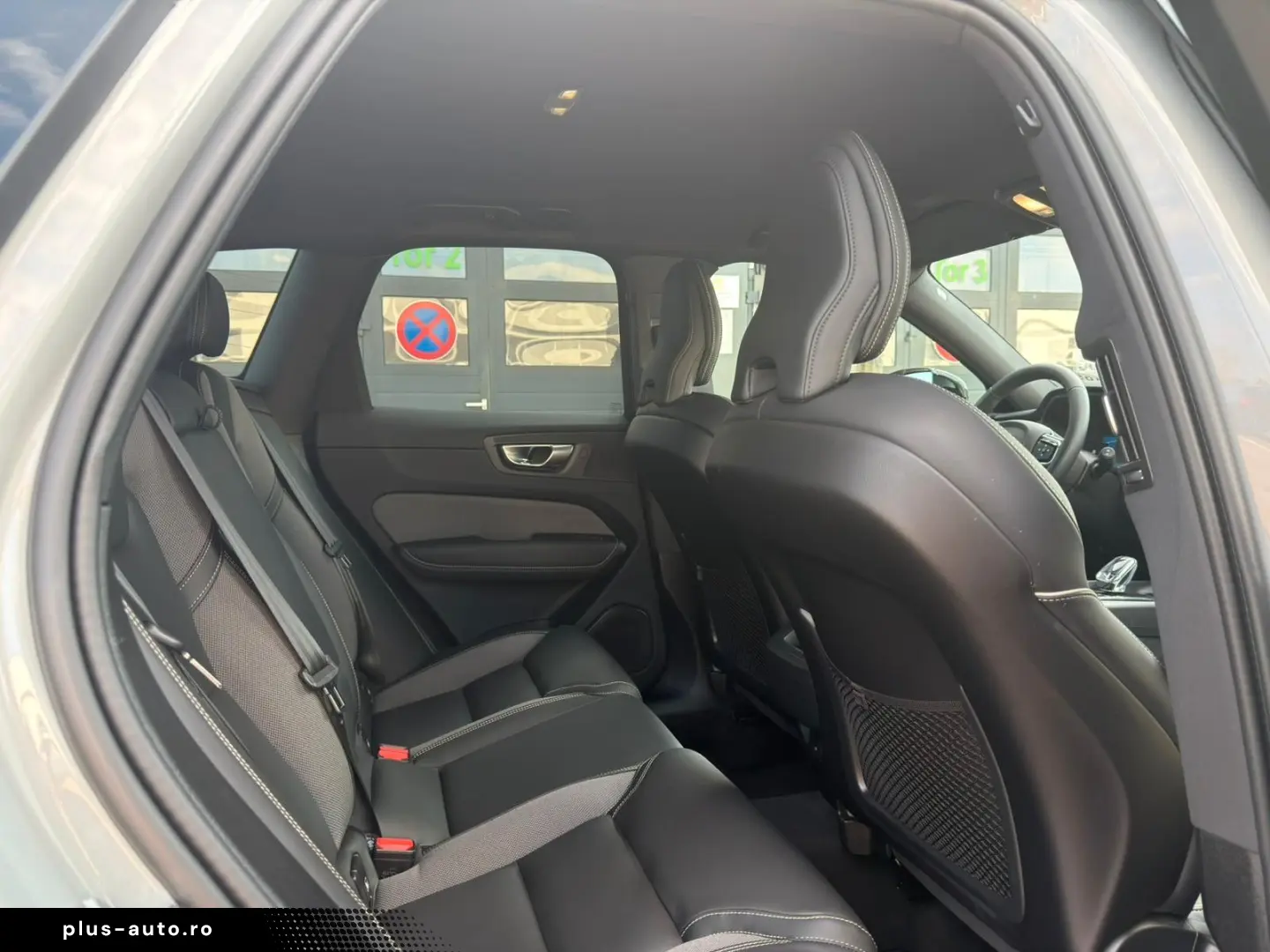 VOLVO XC60 B4D AWD Plus Dark STDHZG 360 ACC