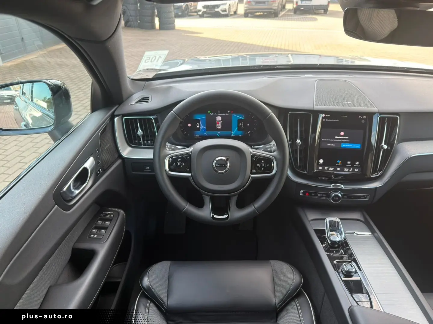 VOLVO XC60 B4D AWD Plus Dark STDHZG 360 ACC