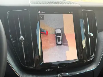 VOLVO XC60 B4D AWD Plus Dark STDHZG 360 ACC