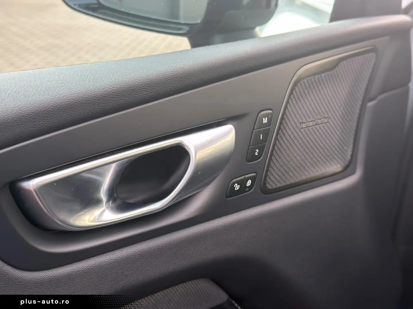 VOLVO XC60 B4D AWD Plus Dark STDHZG 360 ACC