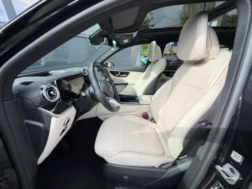 MERCEDES-BENZ GLC 220 d 4MATIC AIRMATIC PANO