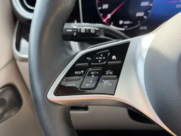 MERCEDES-BENZ GLC 220 d 4MATIC AIRMATIC PANO