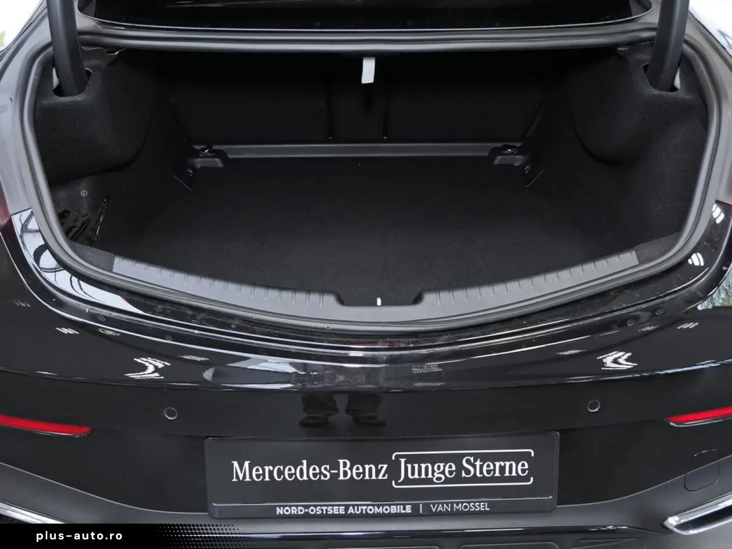 MERCEDES-BENZ CLE 200 COUPE AMG PANO BURMESTER DIG.LIGHT