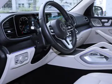MERCEDES-BENZ GLE 350 de 4M HUD PANO SOUND