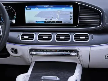 MERCEDES-BENZ GLE 350 de 4M HUD PANO SOUND