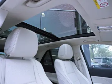 MERCEDES-BENZ GLE 350 de 4M HUD PANO SOUND