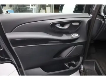MERCEDES-BENZ V 220 d lang
