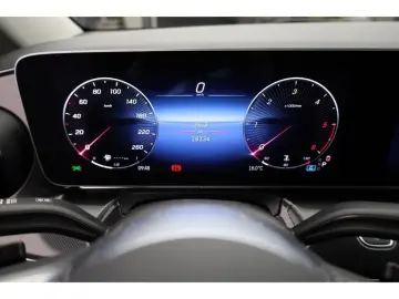 MERCEDES-BENZ V 220 d lang