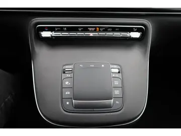 MERCEDES-BENZ V 220 d lang