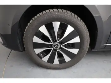 MERCEDES-BENZ V 220 d lang