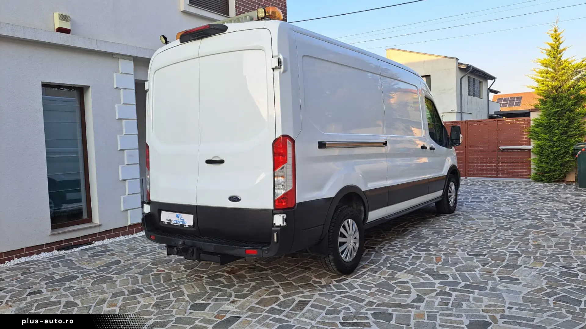 FORD TRANSIT VAN TREND L3H2 FWD