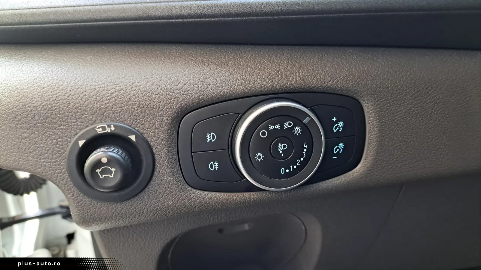 FORD TRANSIT VAN TREND L3H2 FWD