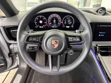 PORSCHE Panamera 4 E-Hybrid   Hinterachslenkung   BOSE