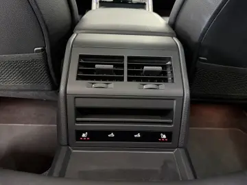 PORSCHE Panamera 4 E-Hybrid   Hinterachslenkung   BOSE