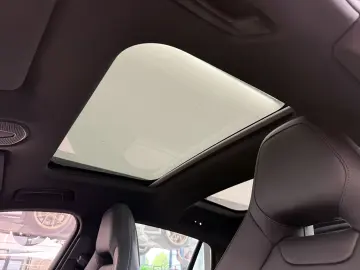 PORSCHE Panamera 4 E-Hybrid   Hinterachslenkung   BOSE