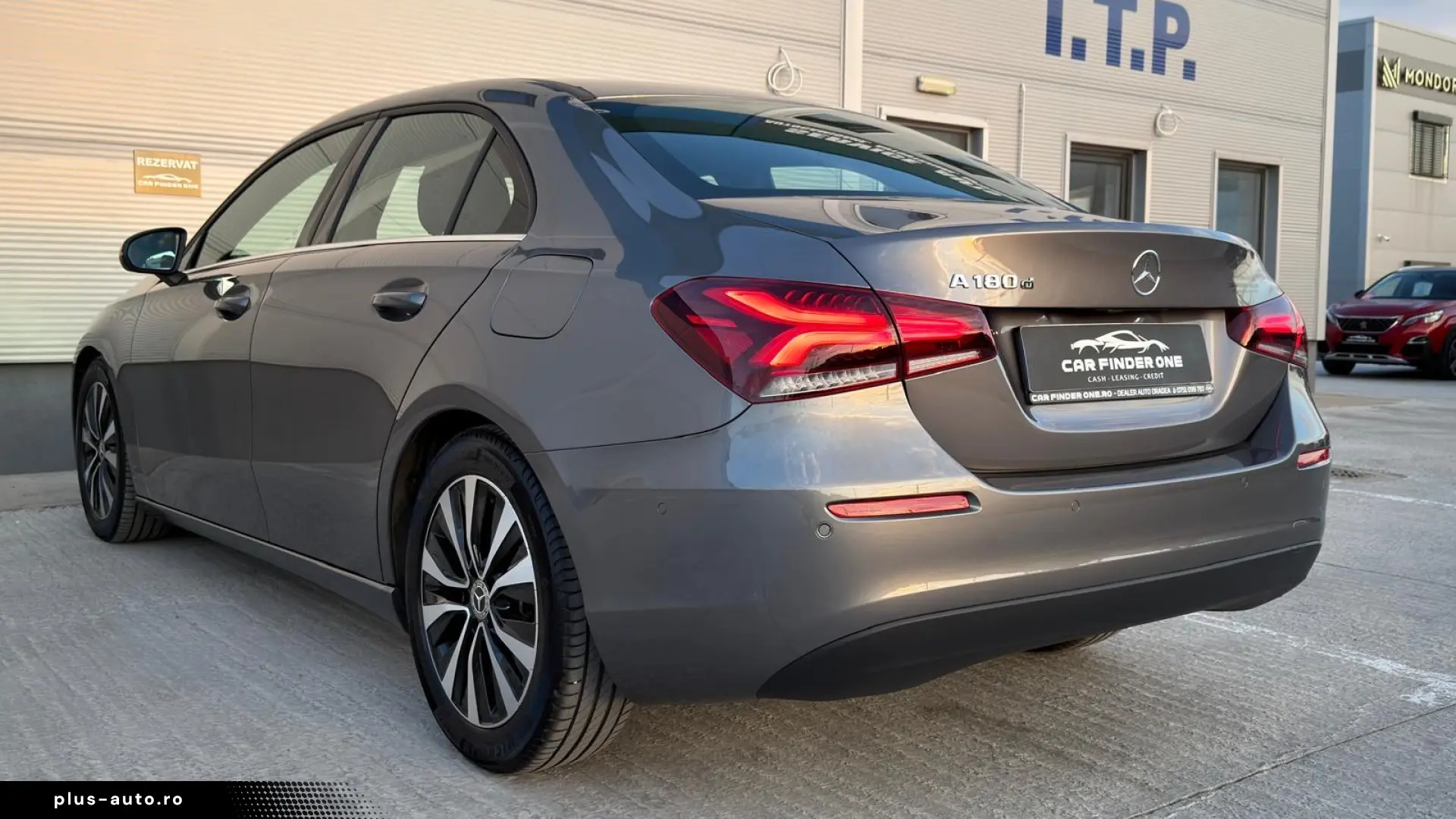 Mercedes-Benz A 180 d Sedan 8G-DCT Style