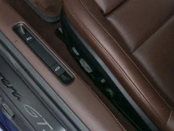 PORSCHE 992 911 Carrera GTS Burmester Clubleder PCCB