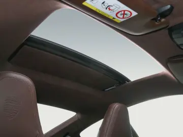 PORSCHE 992 911 Carrera GTS Burmester Clubleder PCCB