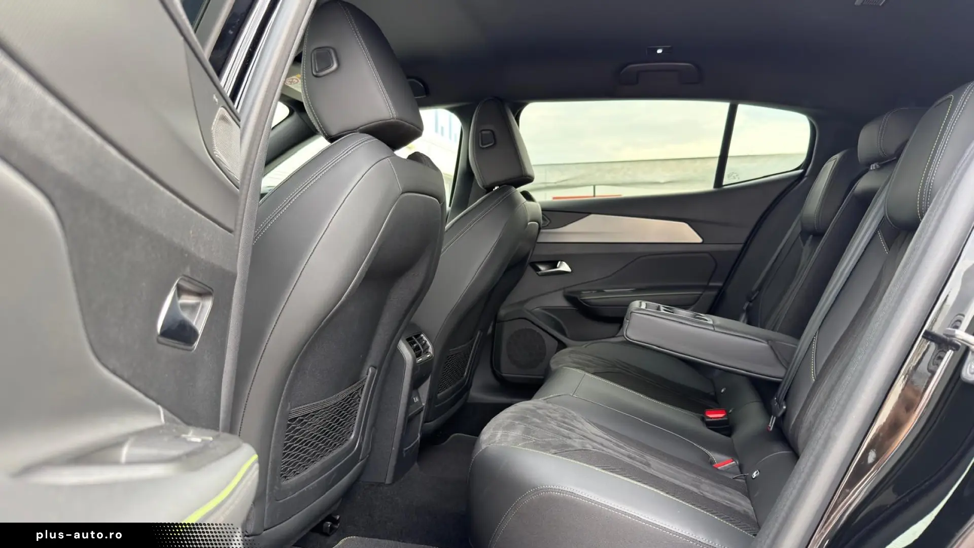 Peugeot 408 1.6L 180 PHEV GT