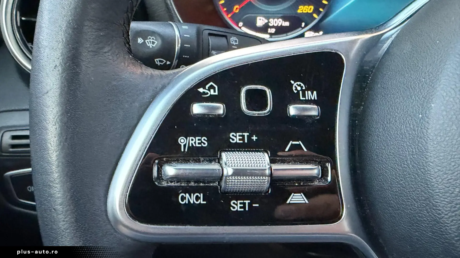 Mercedes-Benz GLC 300 de 4Matic 9G-TRONIC