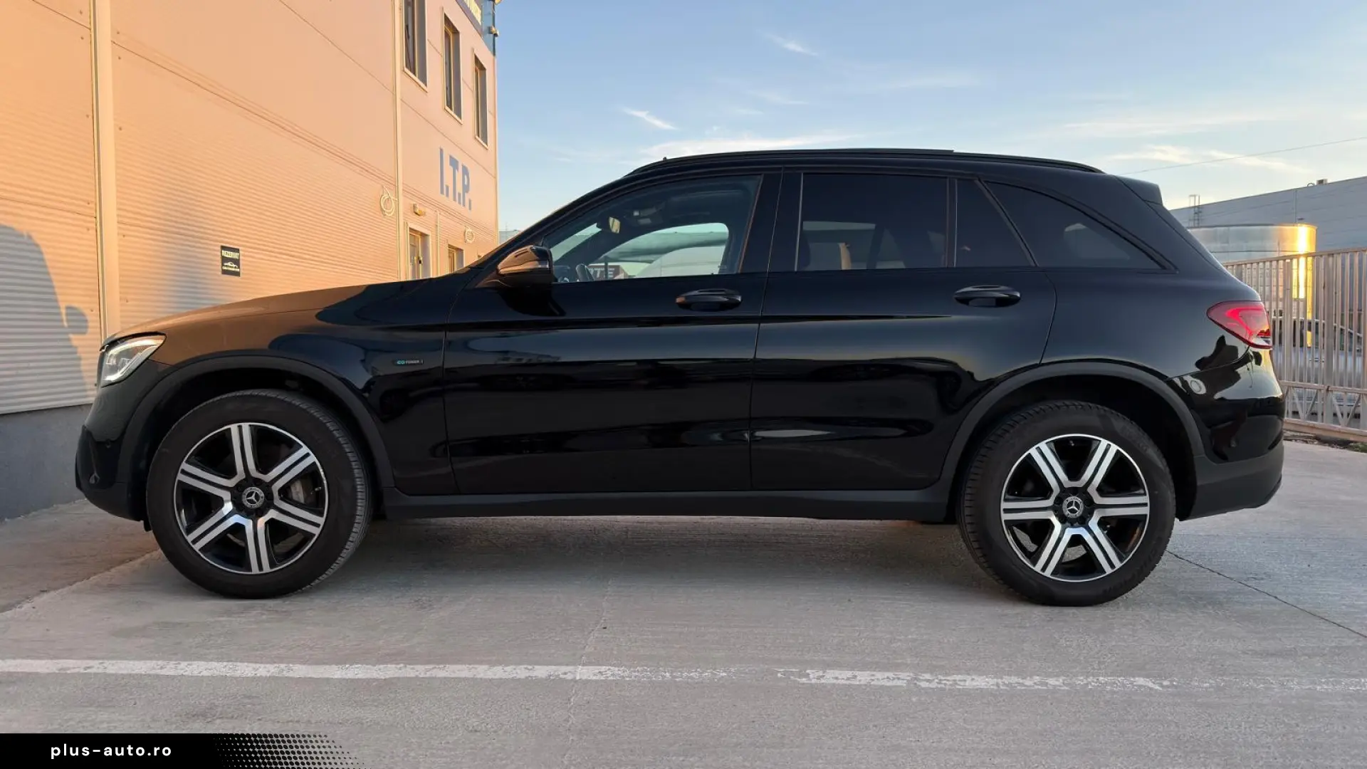 Mercedes-Benz GLC 300 de 4Matic 9G-TRONIC