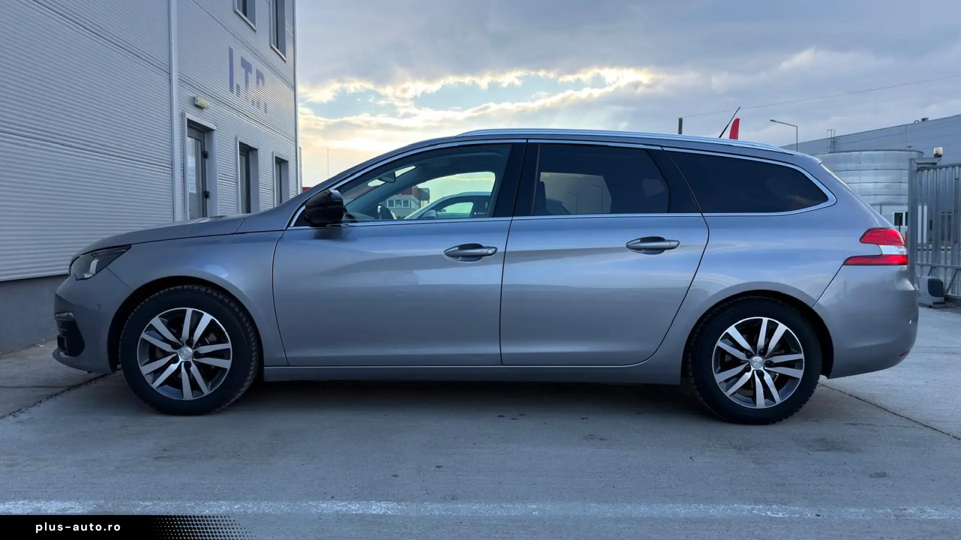 Peugeot 308 PureTech 130 GPF EAT8 Stop & Start Allure