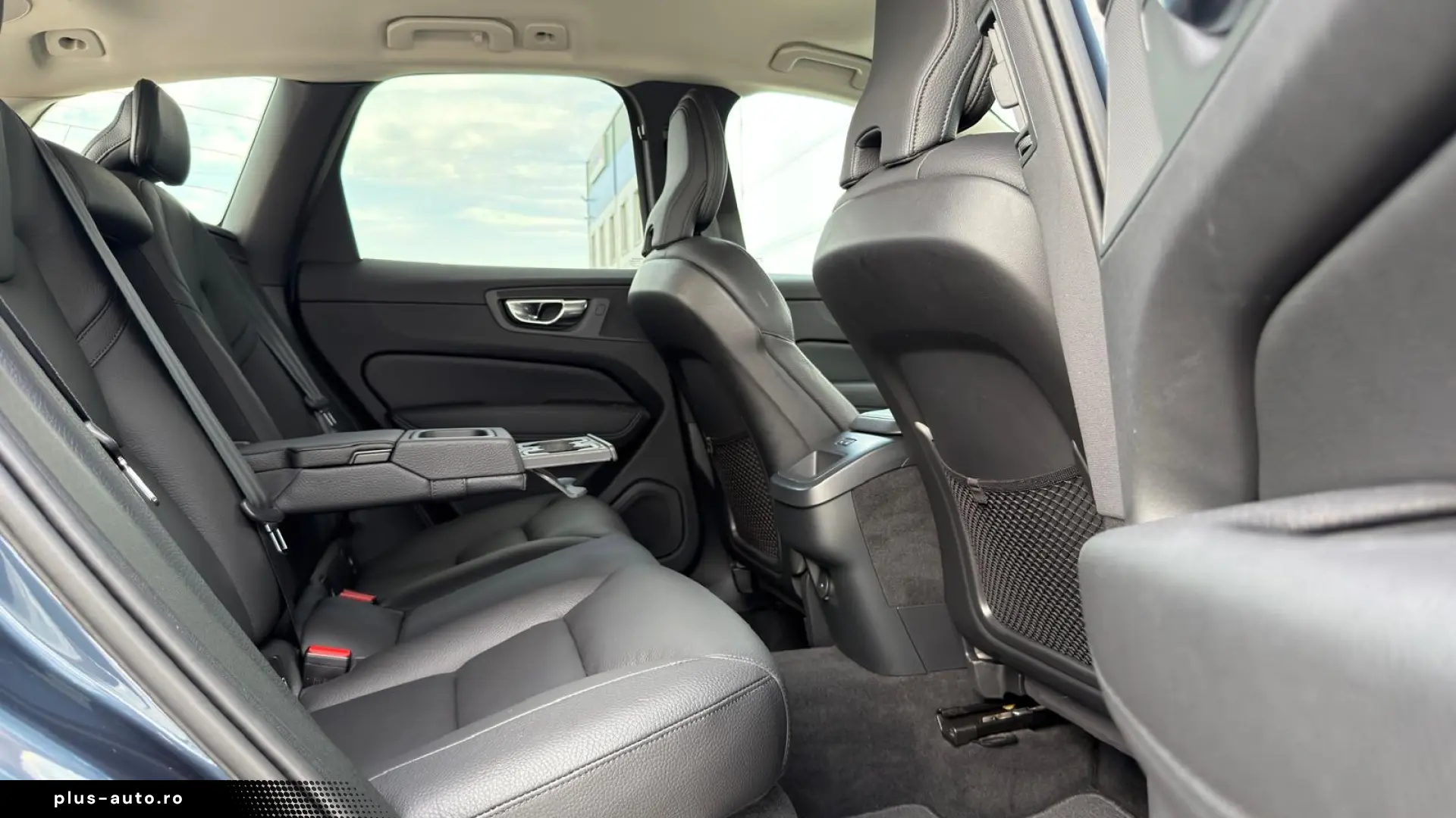 VOLVO XC60 B5 AWD INSCRIPTION