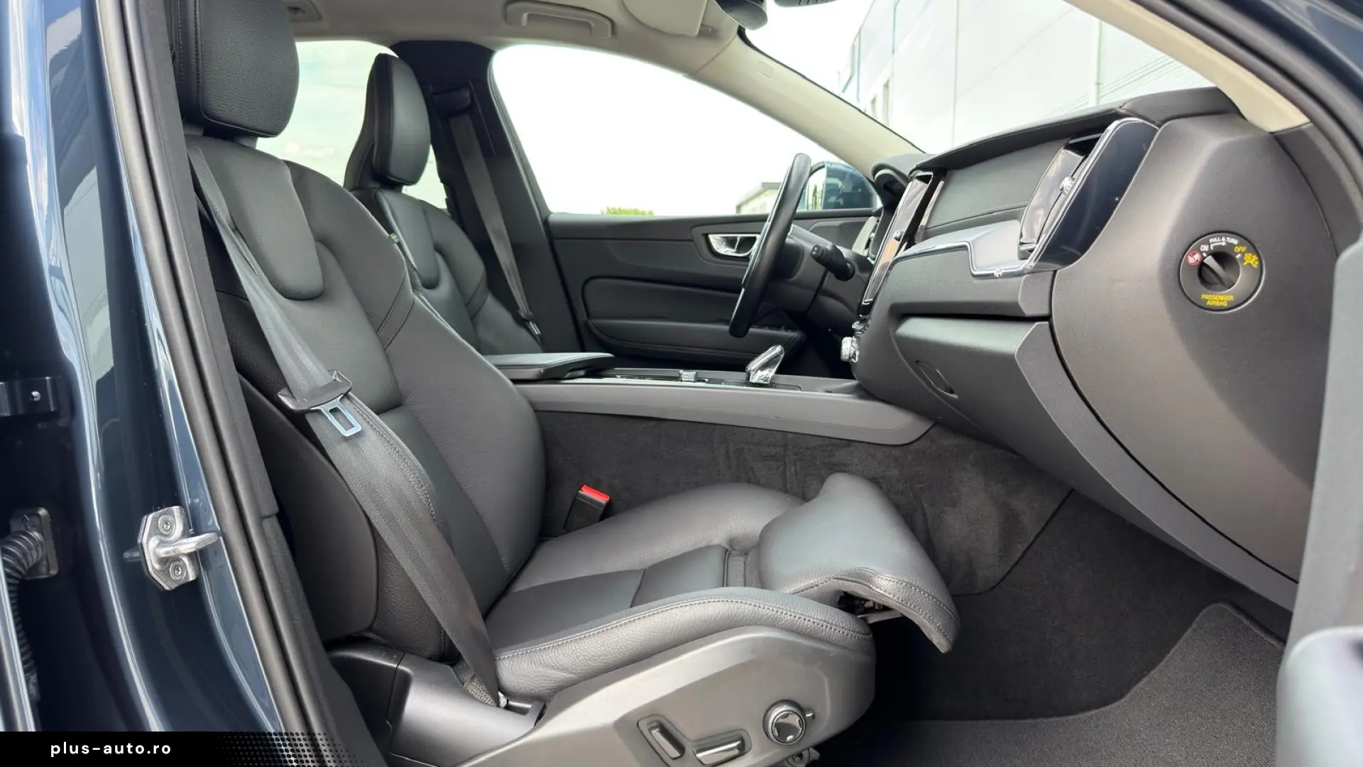 VOLVO XC60 B5 AWD INSCRIPTION