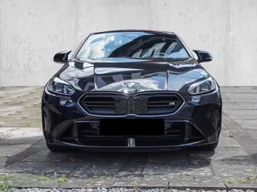 BMW M135 xDrive Driving Assistant