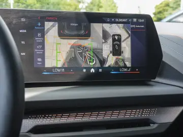BMW M135 xDrive Driving Assistant