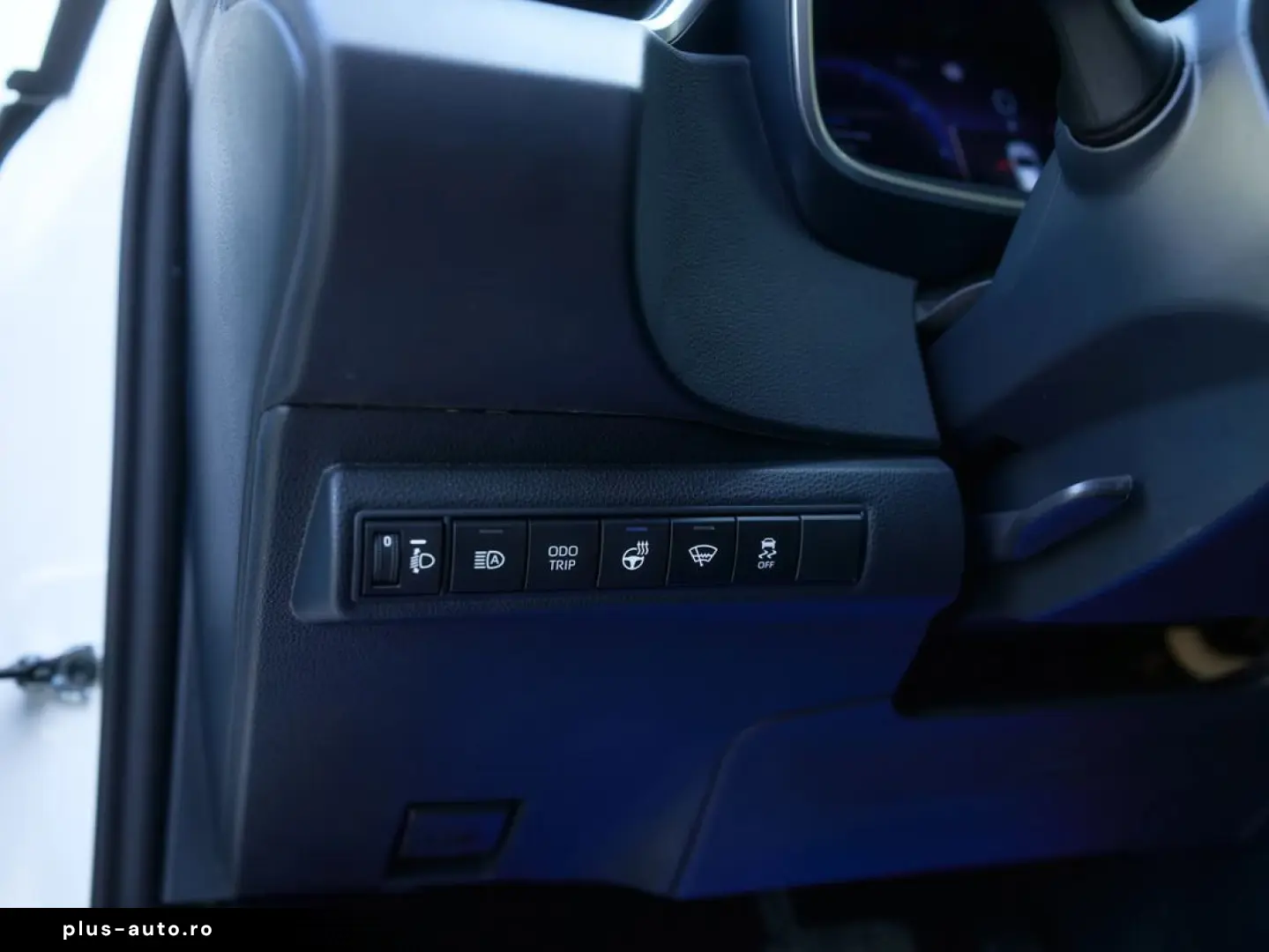 TOYOTA COROLLA Hybrid Distronic Lane assist Bord digital Key