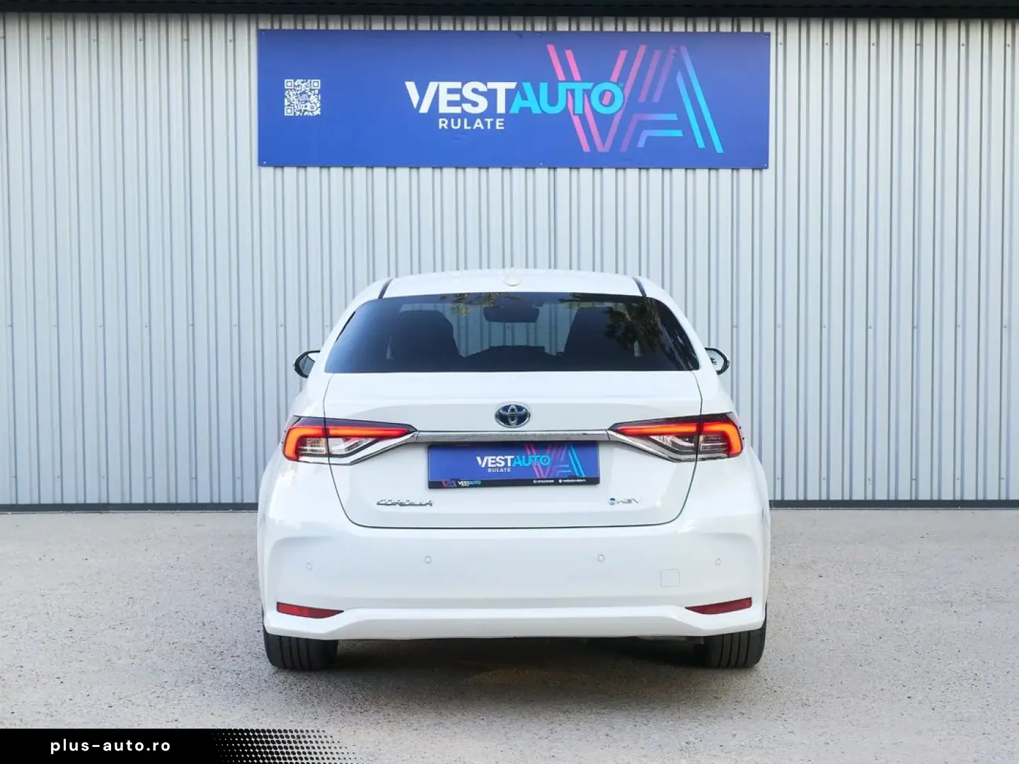 TOYOTA COROLLA Hybrid Distronic Lane assist Bord digital Key