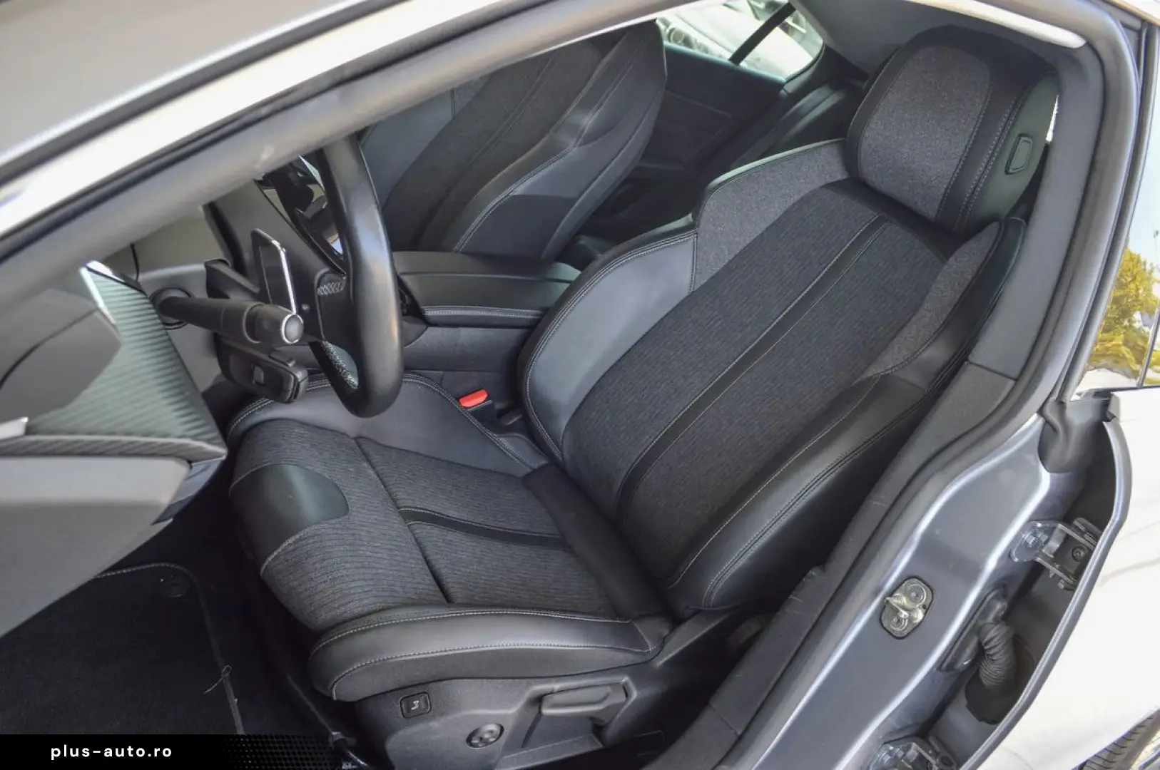 2022 Peugeot 508 1.6 THP Allure Plug In Hybrid  Automată   R