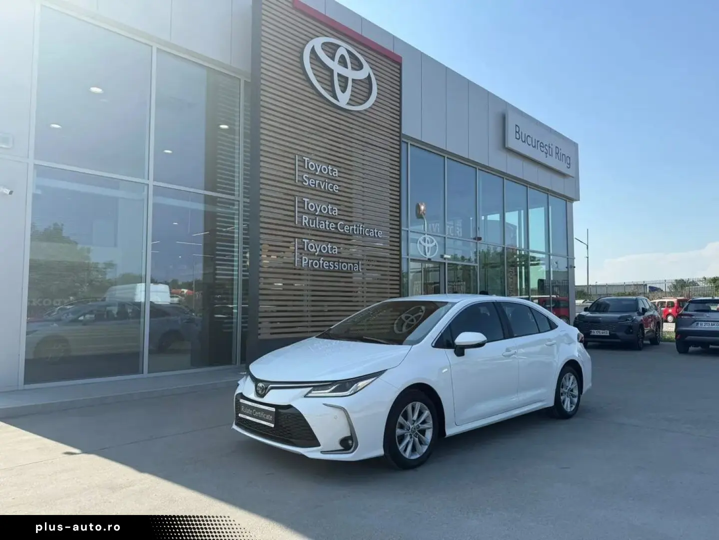 Toyota Corolla Sedan 1.8 Hybrid Business Hsd E-CVT