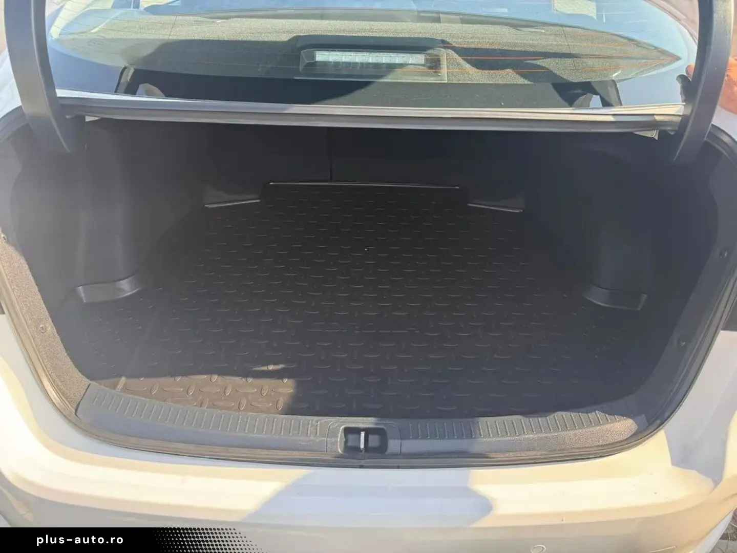 Toyota Corolla Sedan 1.8 Hybrid Business Hsd E-CVT