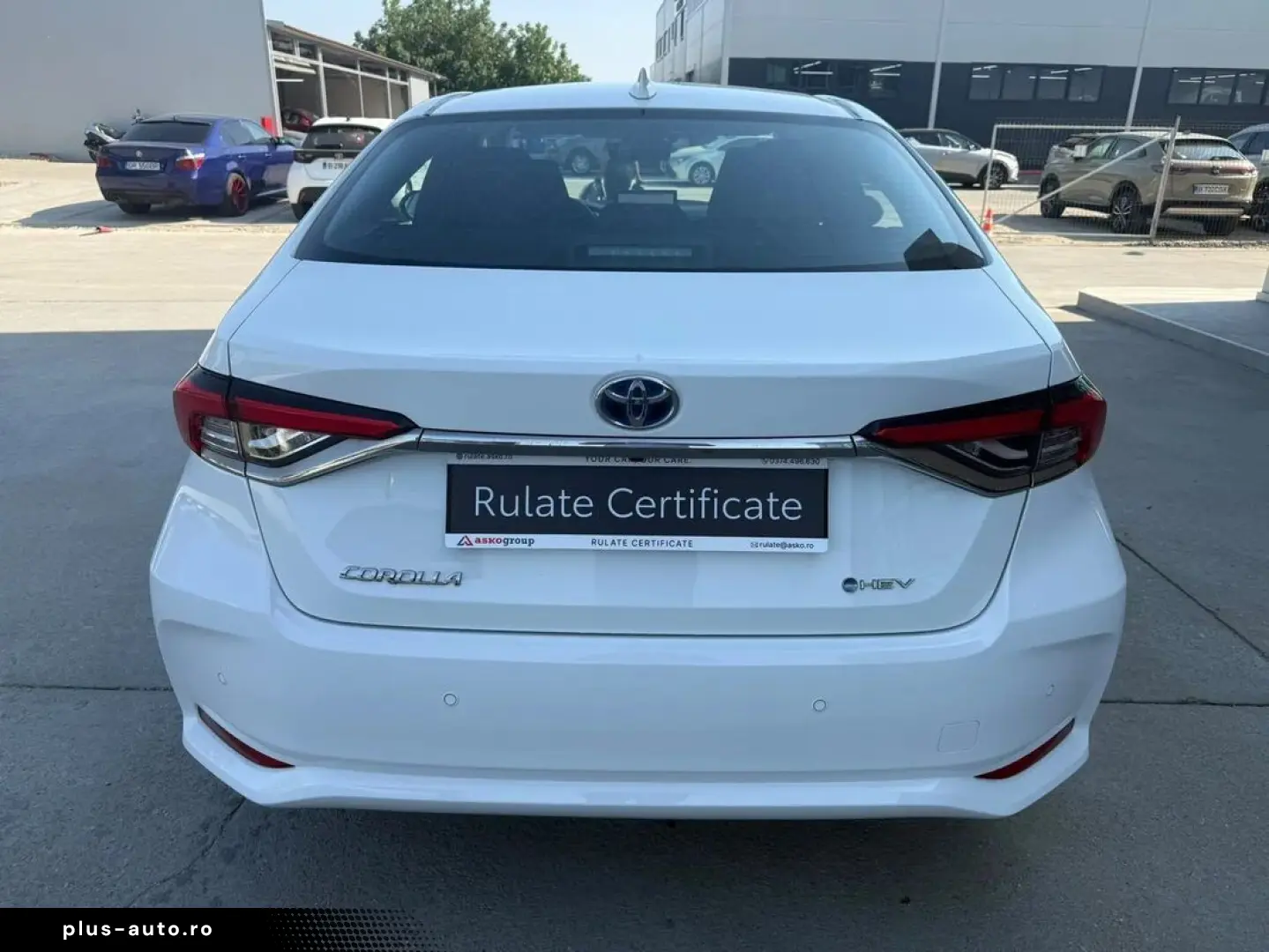 Toyota Corolla Sedan 1.8 Hybrid Business Hsd E-CVT