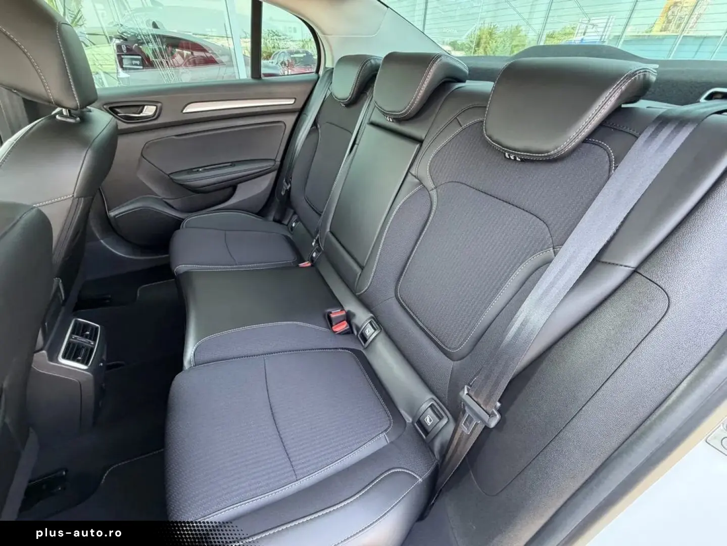 Renault Megane Sedan 1.3 TCe 140CP Techno Edc