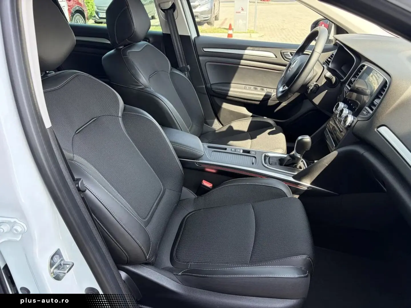 Renault Megane Sedan 1.3 TCe 140CP Techno Edc