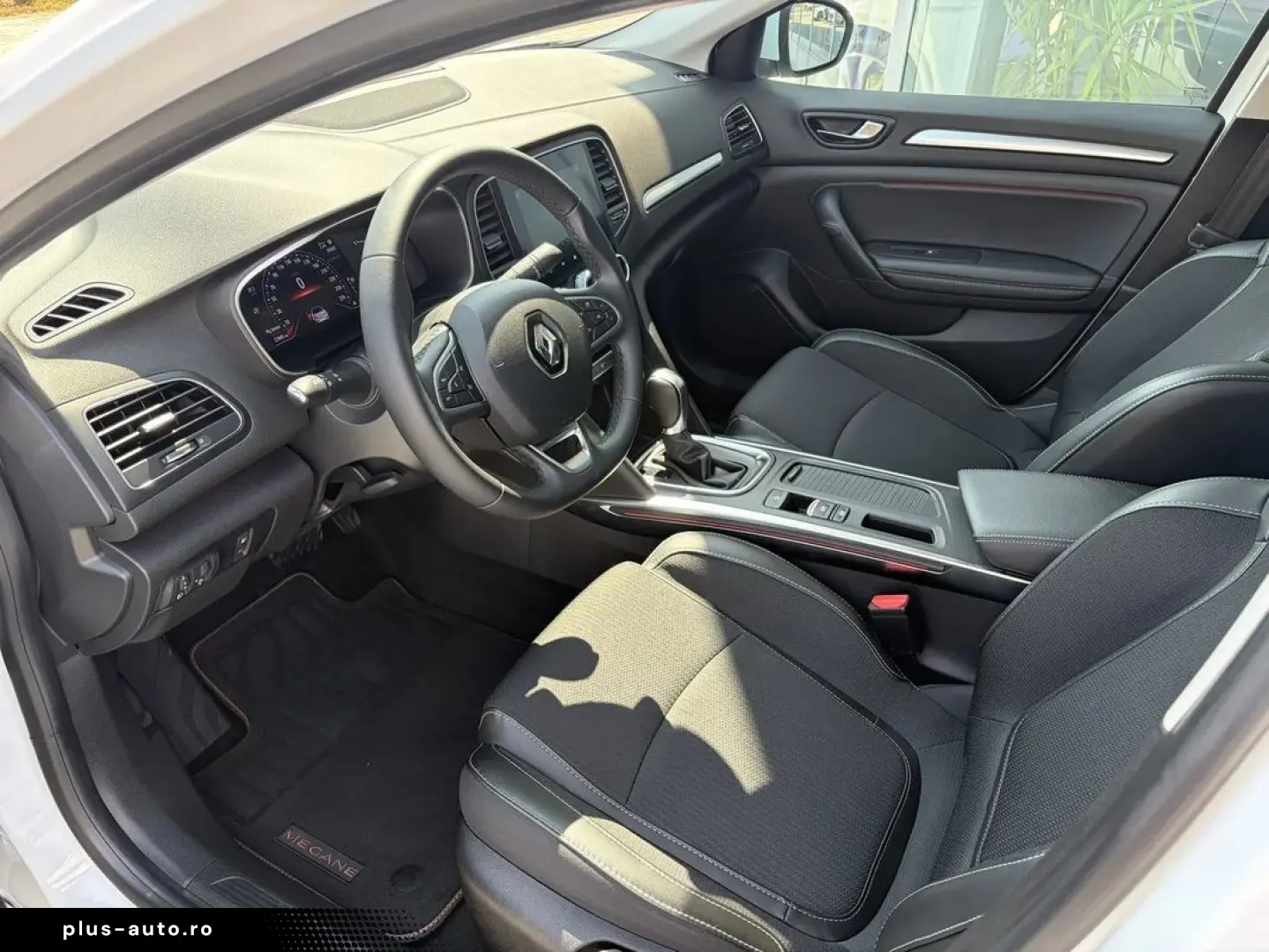 Renault Megane Sedan 1.3 TCe 140CP Techno Edc