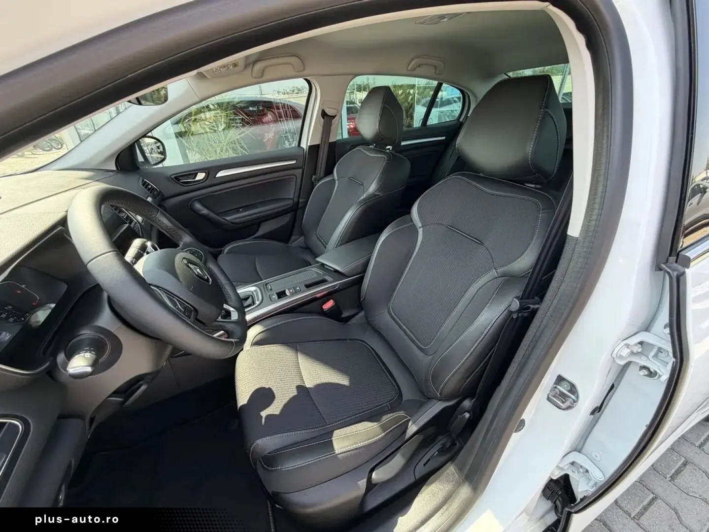 Renault Megane Sedan 1.3 TCe 140CP Techno Edc