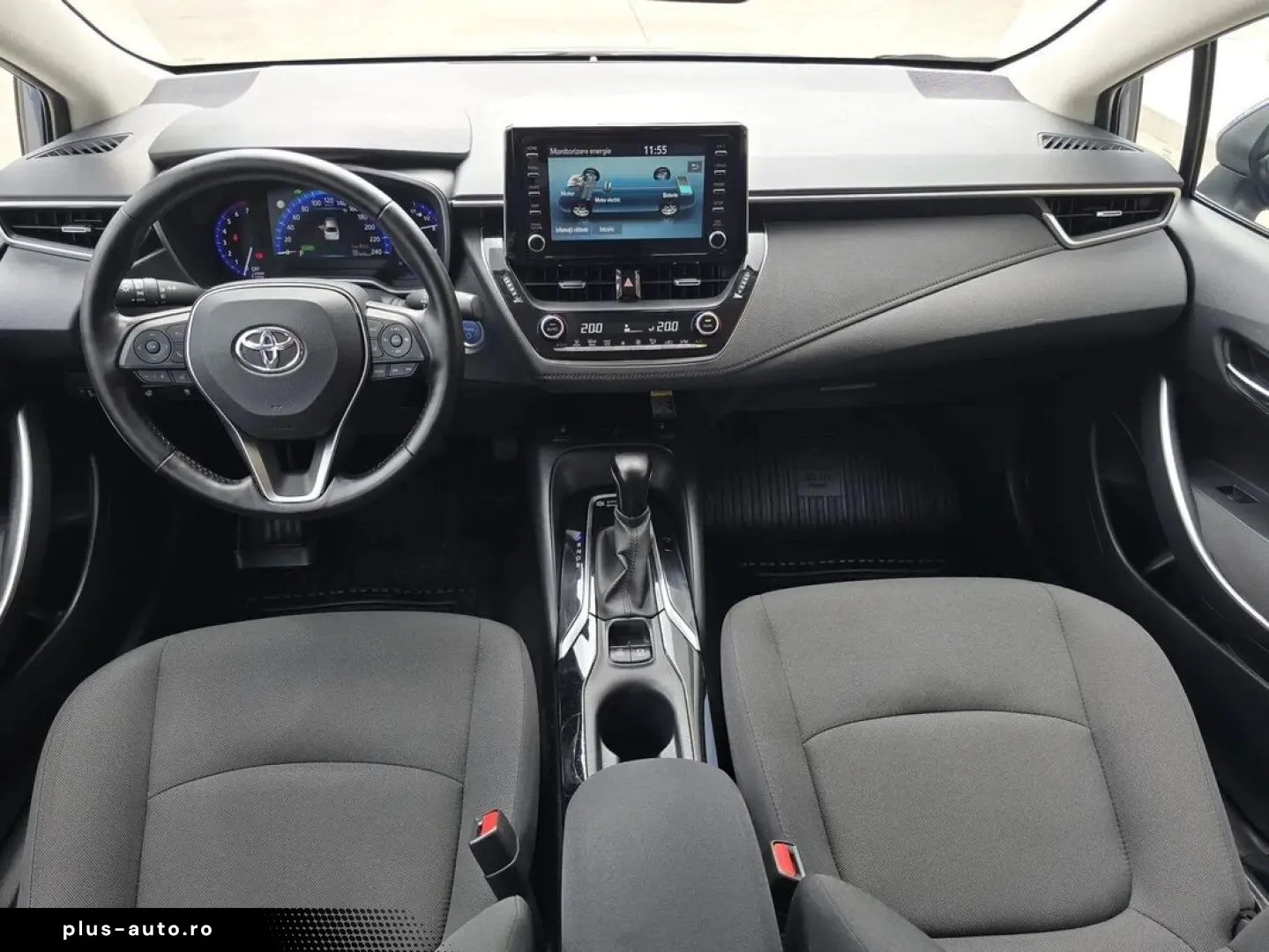 Toyota Corolla Hybrid - Dynamic