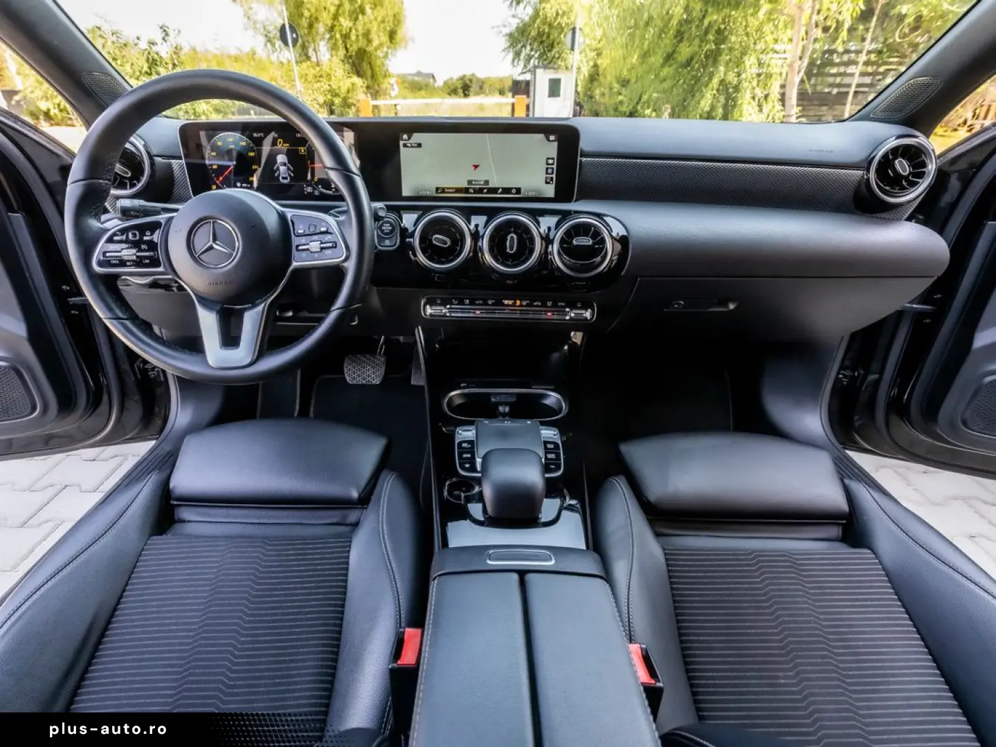 Mercedes-Benz A-180