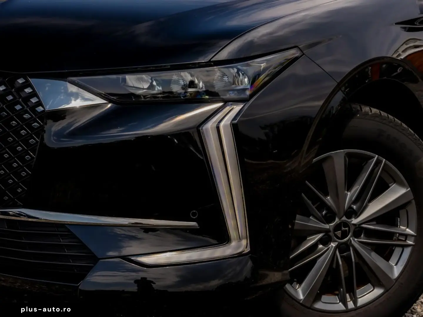 Ds-Automobiles Dsa-Ds4