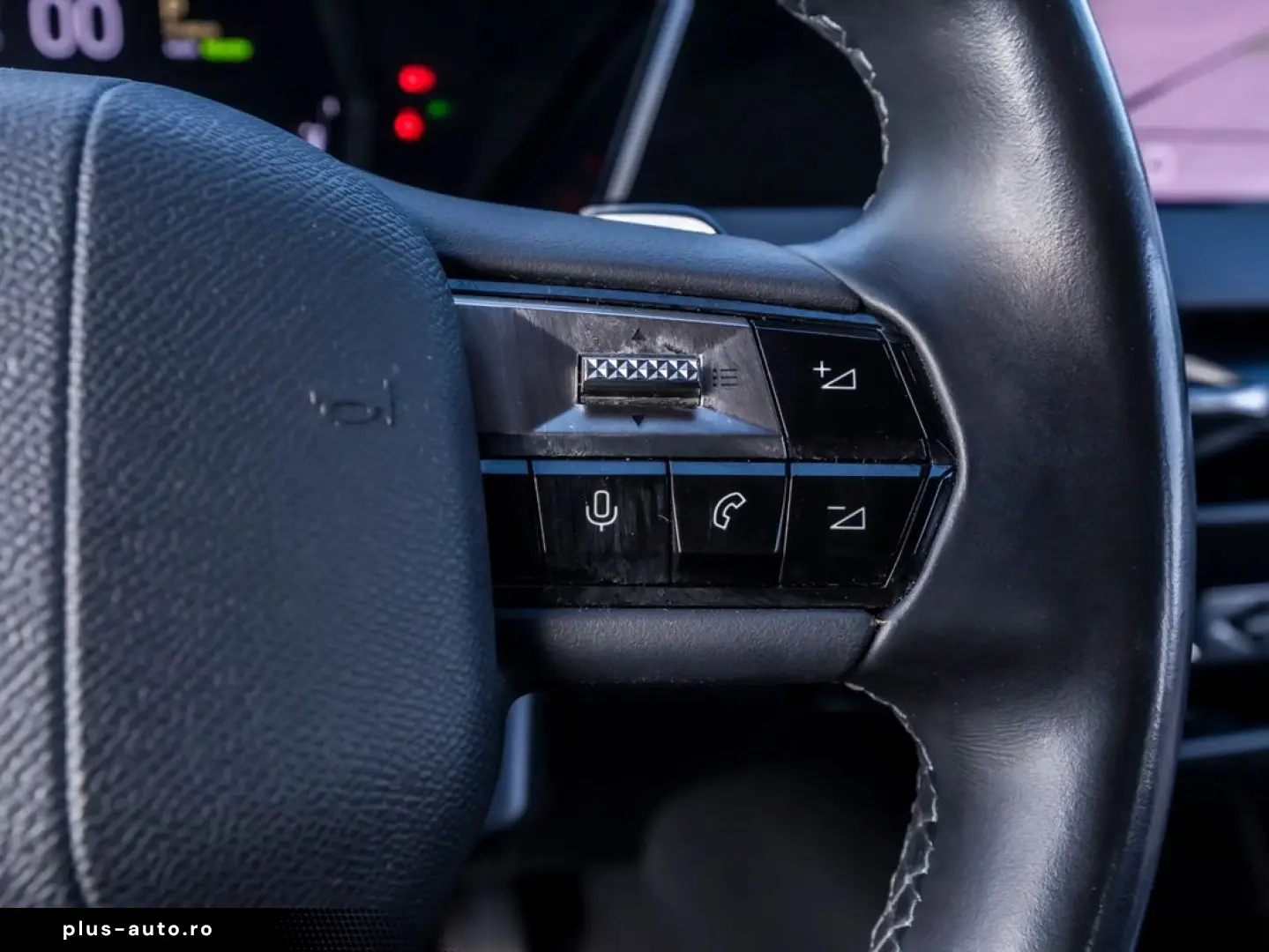 Ds-Automobiles Dsa-Ds4