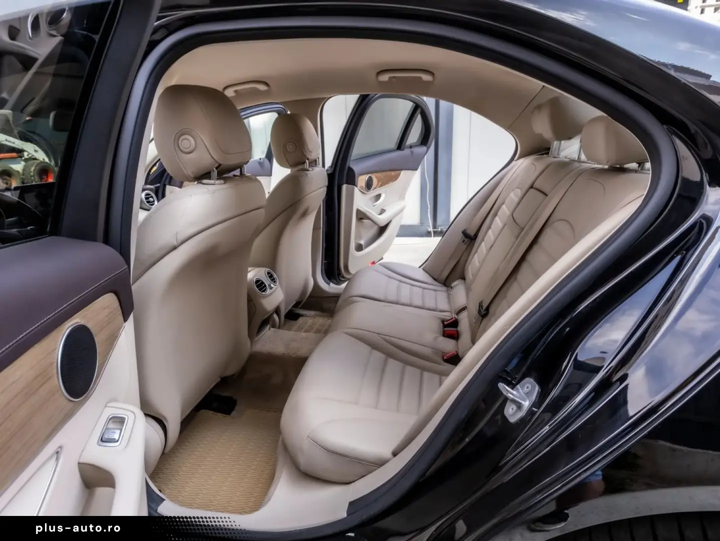 Mercedes-Benz C 220 d 4MATIC     170 CP    Luxury    2017